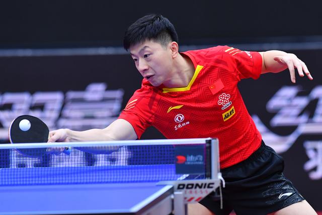 其中一些球 其中一些球